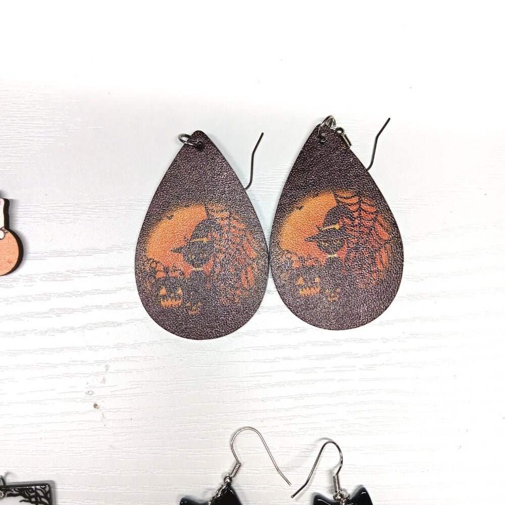 Halloween Earring Lot 6 Pairs Gothic Black Cat Skeleton Ghost Dog Spells Potions - Picture 5 of 9